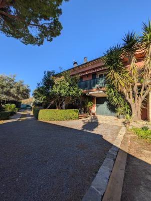 Maison traditionnelle - 170 m² - 7 pièces