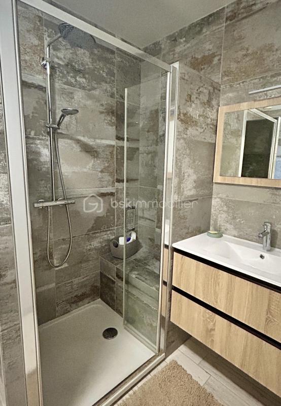 Propriété - 310 m² - 10 pièces