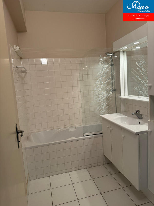 Appartement - 195 m² - 6 pièces