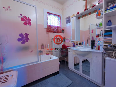 Maison - 154 m² - 8 pièces