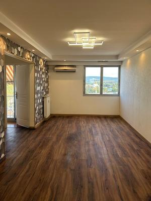 Appartement - 123 m² - 5 pièces