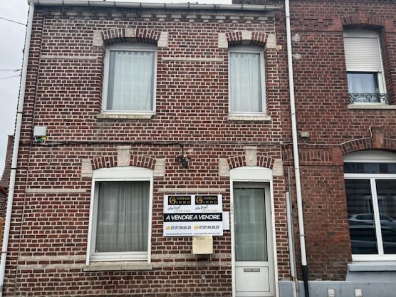 Maison - 80 m² - 4 pièces