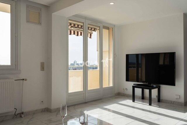 Appartement - 79 m² - 4 pièces