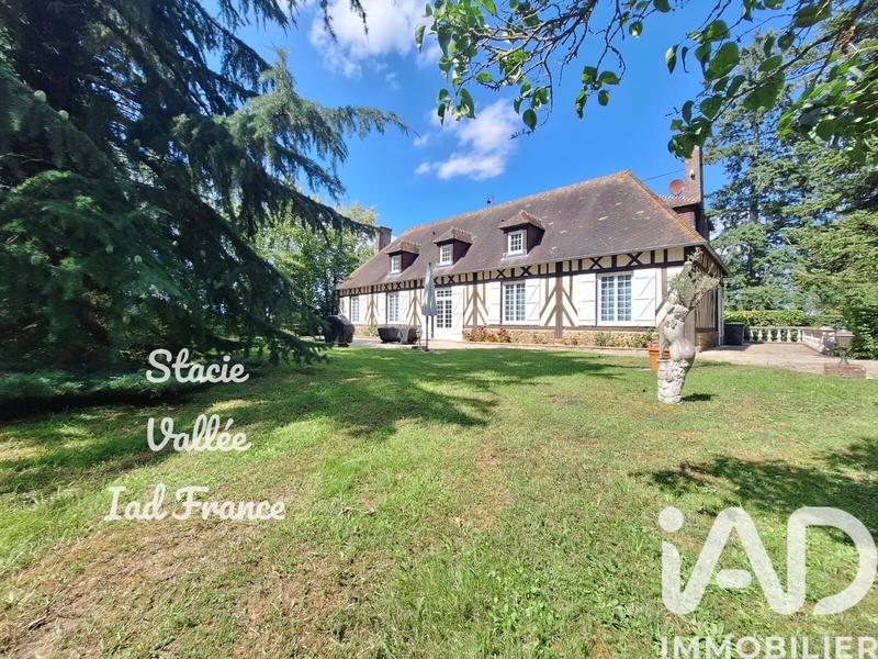 Maison - 201 m² - 9 pièces