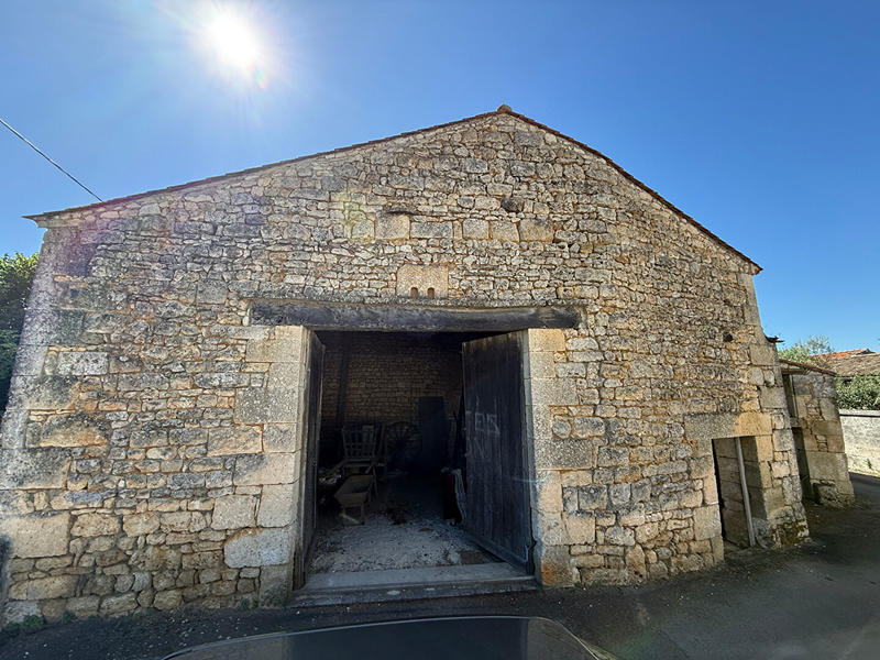 Maison - 250 m² - 5 pièces