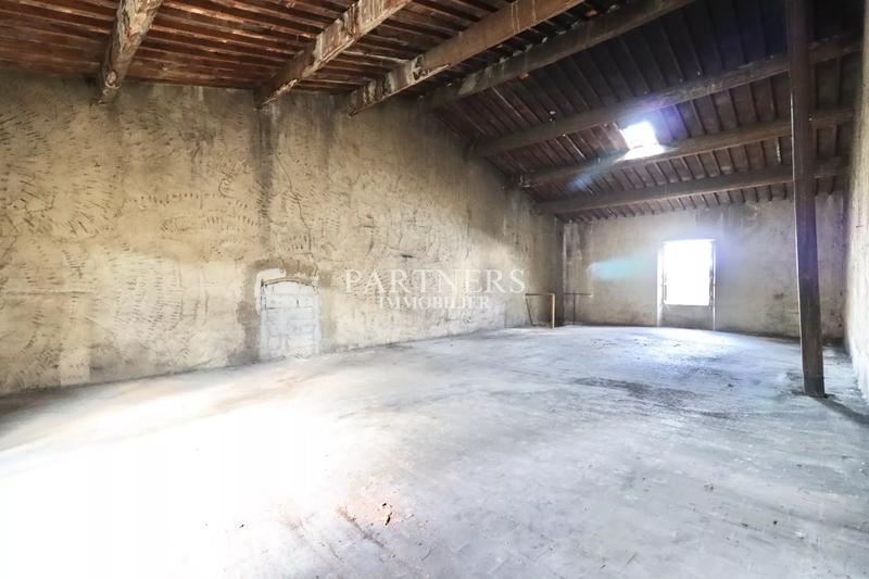 Appartement - 205 m² - 9 pièces