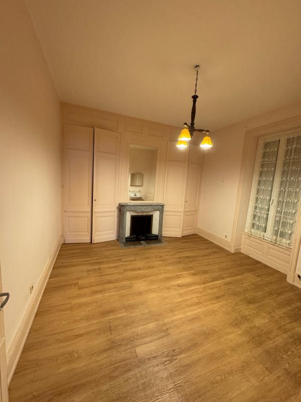 Maison de ville - 14 pièces