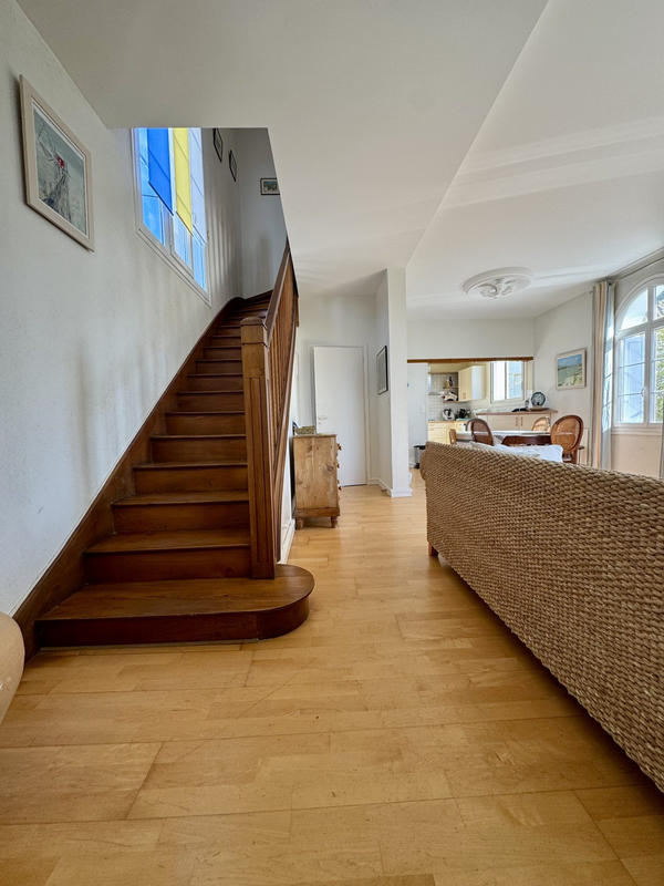 Villa - 160 m² - 6 pièces