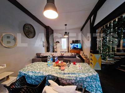 Maison de ville - 89 m² - 3 pièces