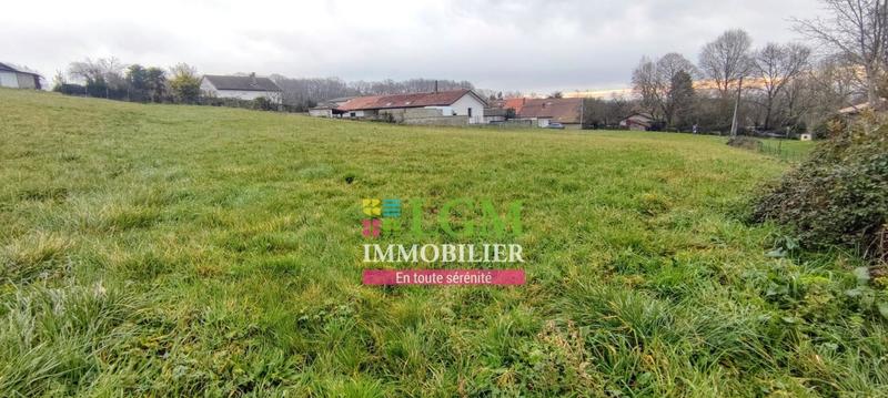 Terrain constructible - 1 558 m²