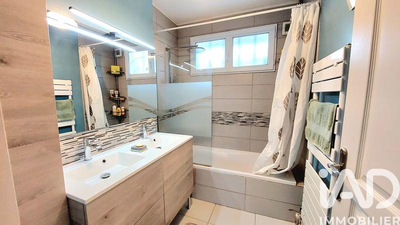 Maison - 113 m² - 6 pièces