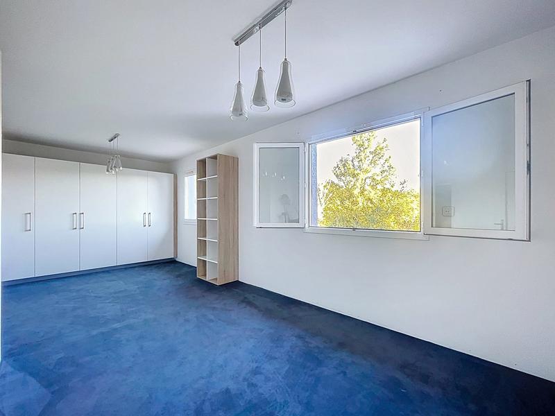 Maison - 200 m² - 6 pièces