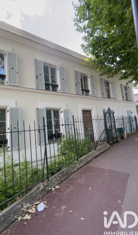 Maison - 95 m² - 5 pièces