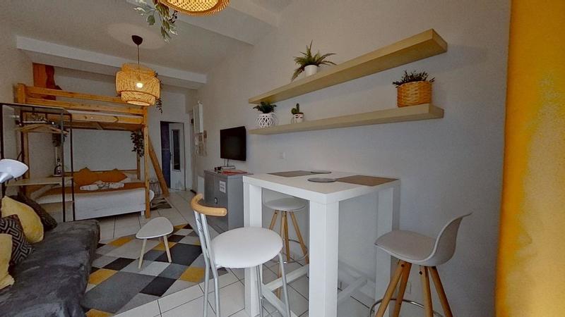 Studio - 23 m² - 2 pièces