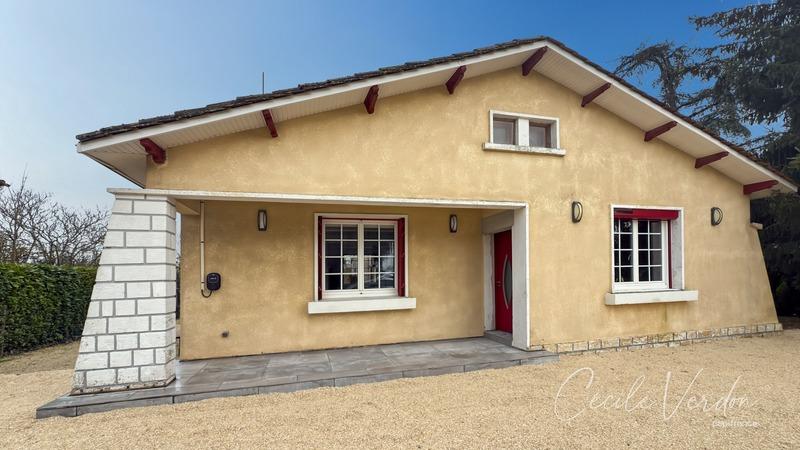 Maison - 160 m² - 8 pièces