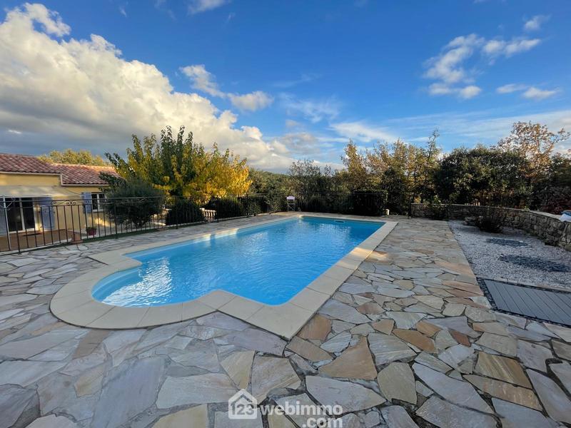 Villa - 82 m² - 4 pièces