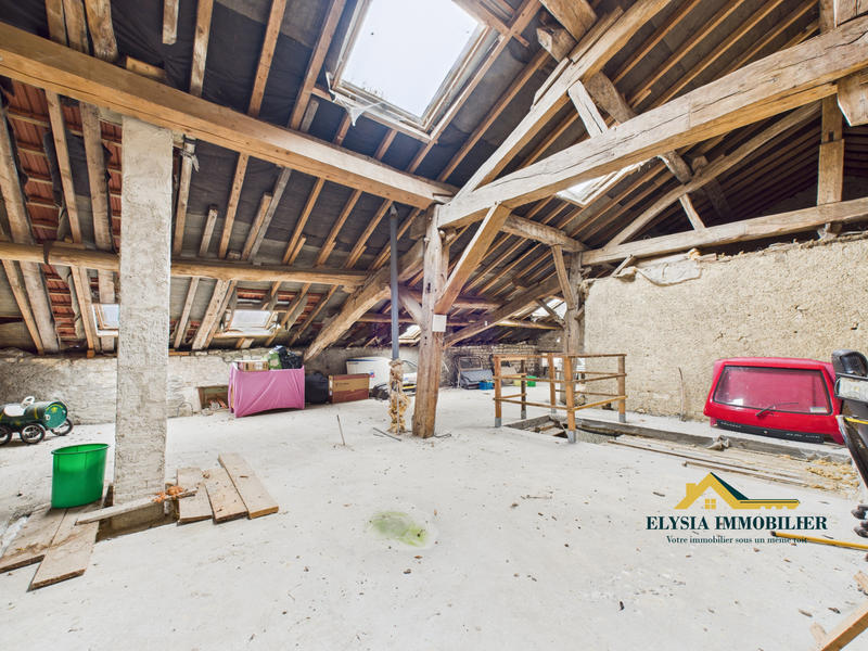 Maison - 232 m² - 2 pièces