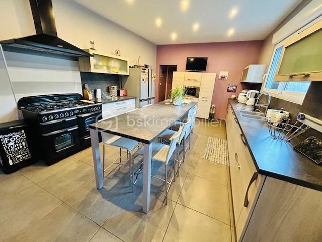 Maison de ville - 183 m² - 8 pièces