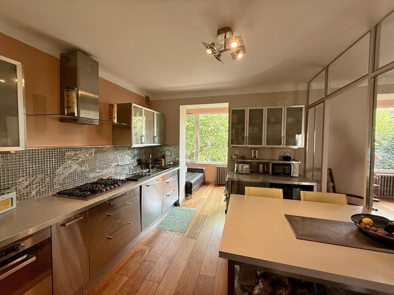 Maison - 165 m² - 6 pièces