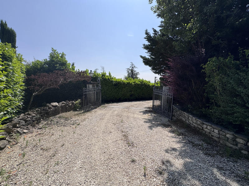 Maison - 311 m² - 9 pièces