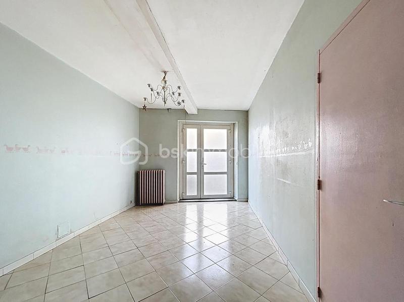 Maison - 215 m² - 8 pièces