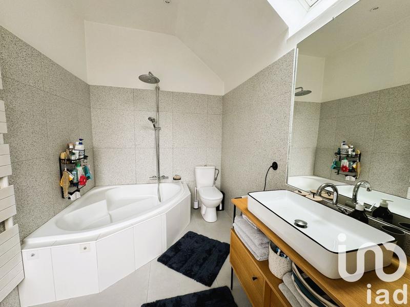 Maison - 190 m² - 6 pièces