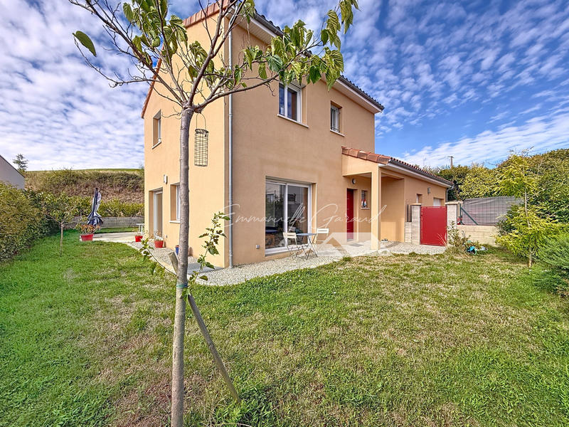 Maison - 111 m² - 5 pièces