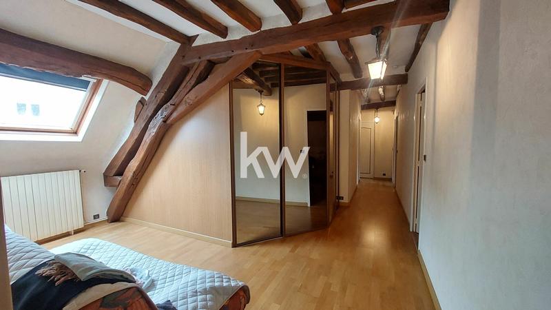 Corps de ferme - 360 m² - 15 pièces