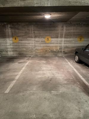 Parking / Garage - 13 m²