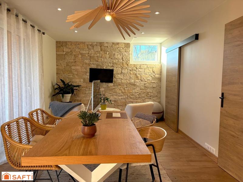 Maison - 160 m² - 6 pièces