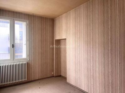 Maison - 91 m² - 5 pièces