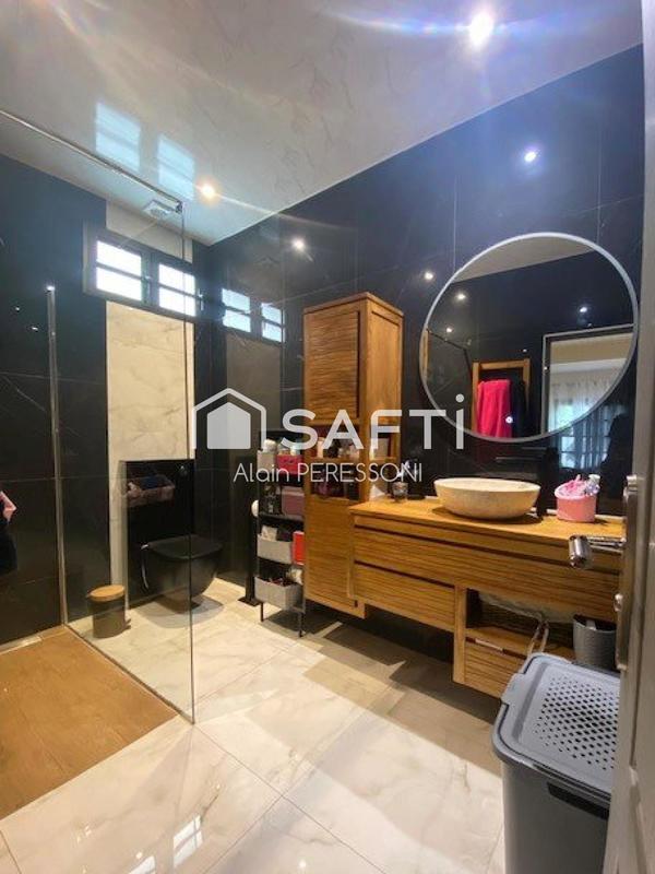 Maison - 155 m² - 5 pièces