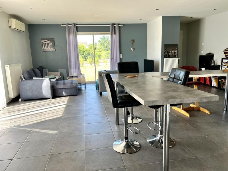 Villa - 99 m² - 4 pièces