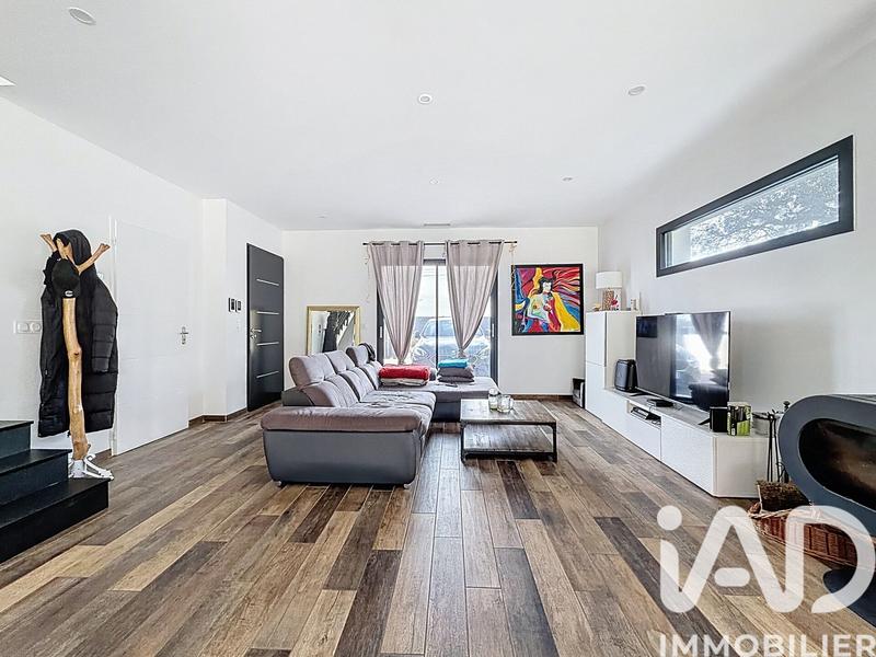 Maison - 106 m² - 4 pièces