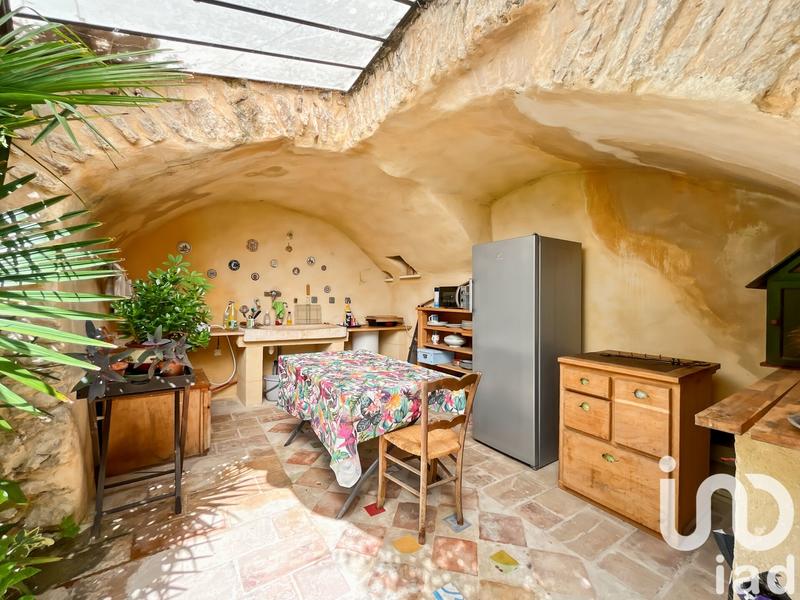 Maison - 230 m² - 8 pièces