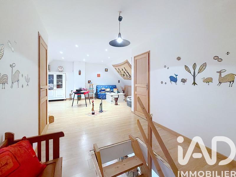 Maison - 157 m² - 8 pièces