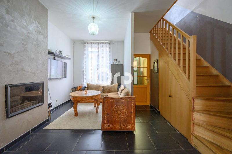 Maison - 95 m² - 5 pièces