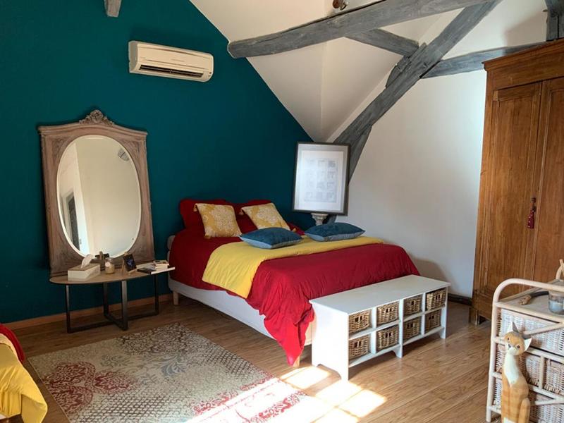 Maison - 270 m² - 10 pièces