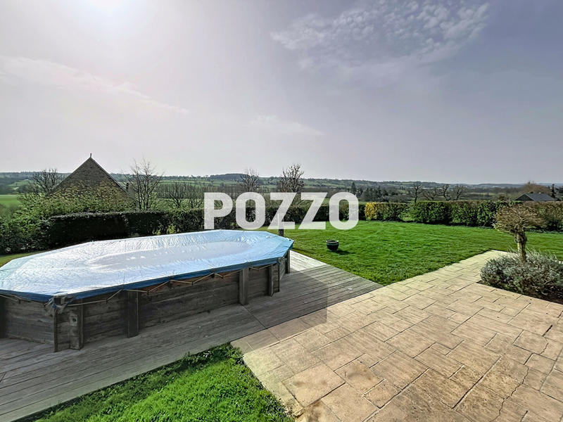 Maison - 202 m² - 6 pièces