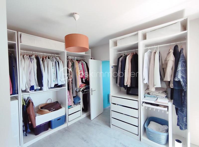 Villa - 187 m² - 6 pièces