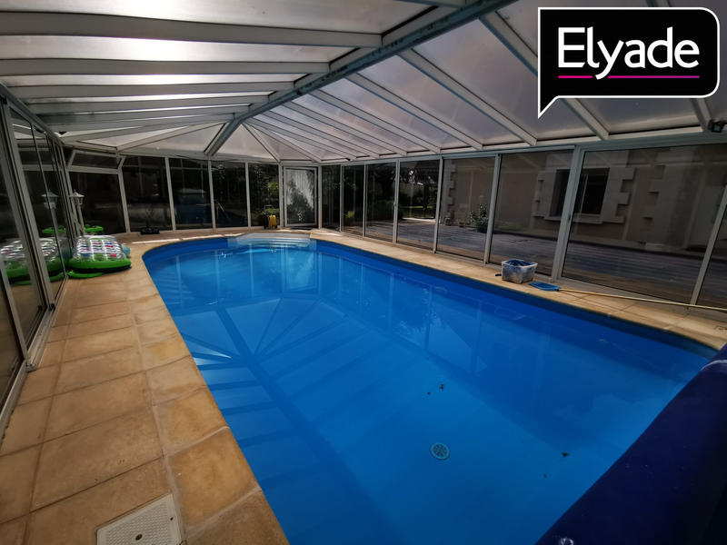 Maison - 202 m² - 6 pièces