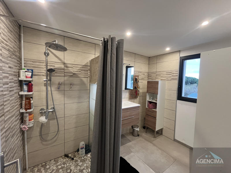 Maison - 190 m² - 9 pièces