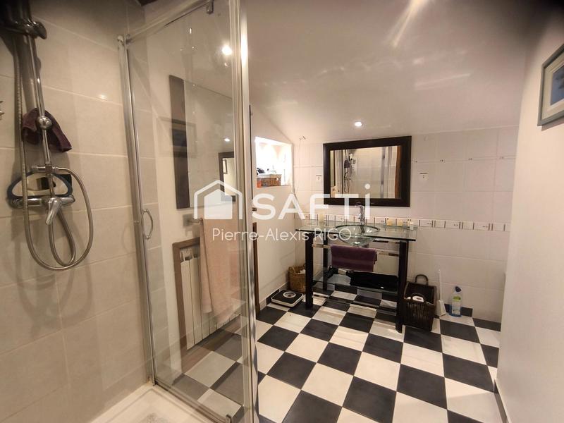 Maison - 314 m² - 11 pièces