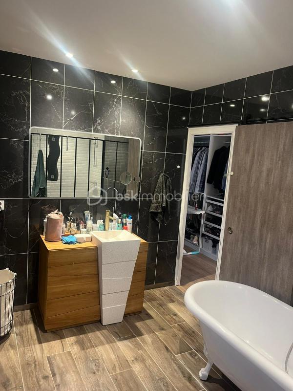 Maison ancienne - 154 m² - 7 pièces