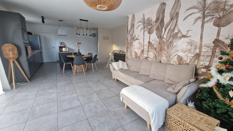 Maison - 94 m² - 5 pièces