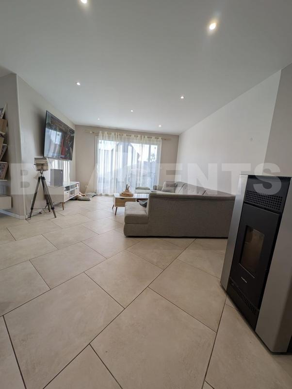 Maison - 157 m² - 7 pièces