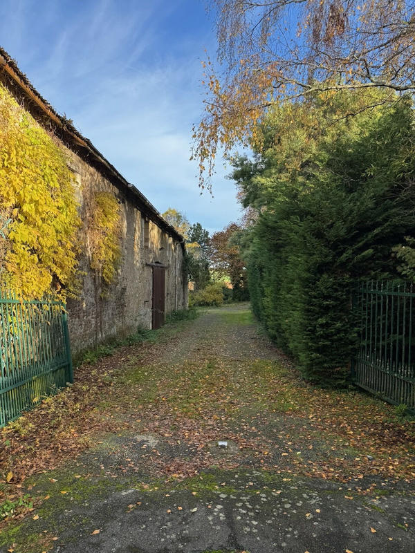 Maison - 200 m² - 4 pièces