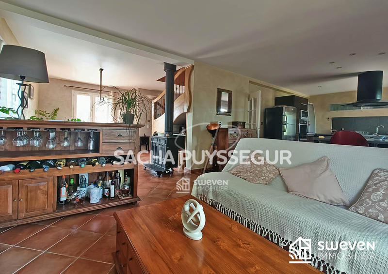 Maison - 145 m² - 6 pièces