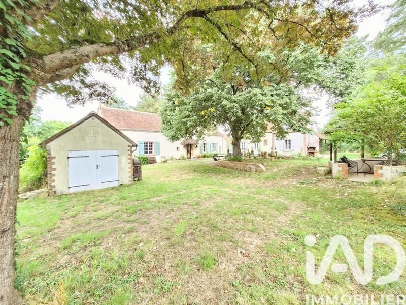 Maison - 200 m² - 11 pièces