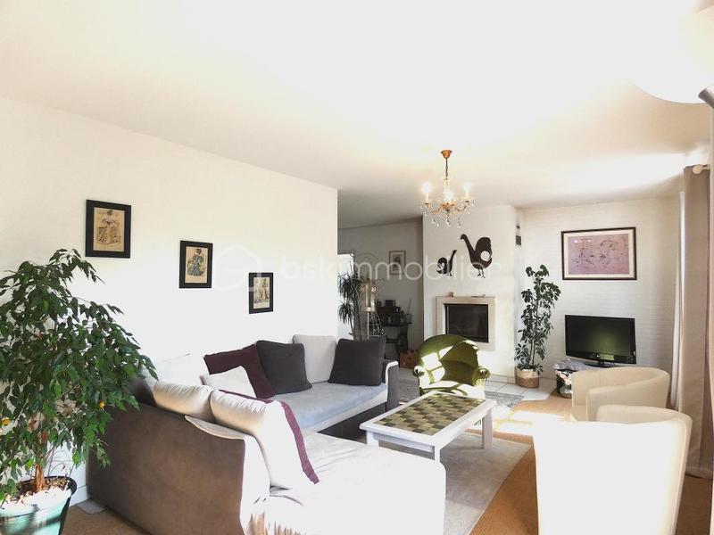 Maison - 192 m² - 6 pièces